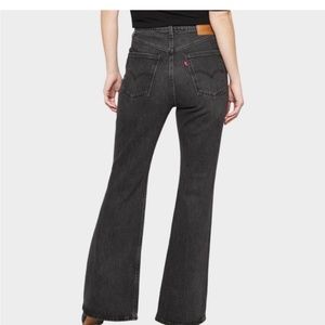 NWT Levi’s Premium 70’s High Rise Flare Jeans | Worn In Black | 26